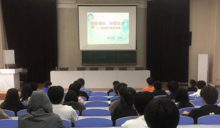 市政府副市长刘博夫到安徽省宿州工业学校慰问教职工(图3)