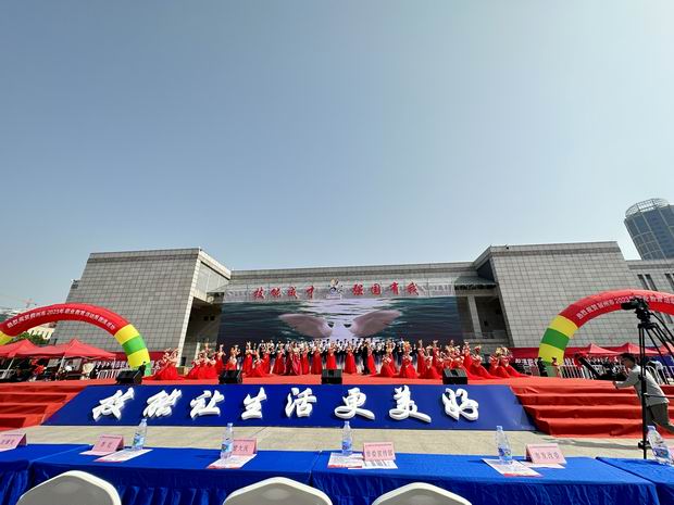 展职教魅力，述工校精神(图1)