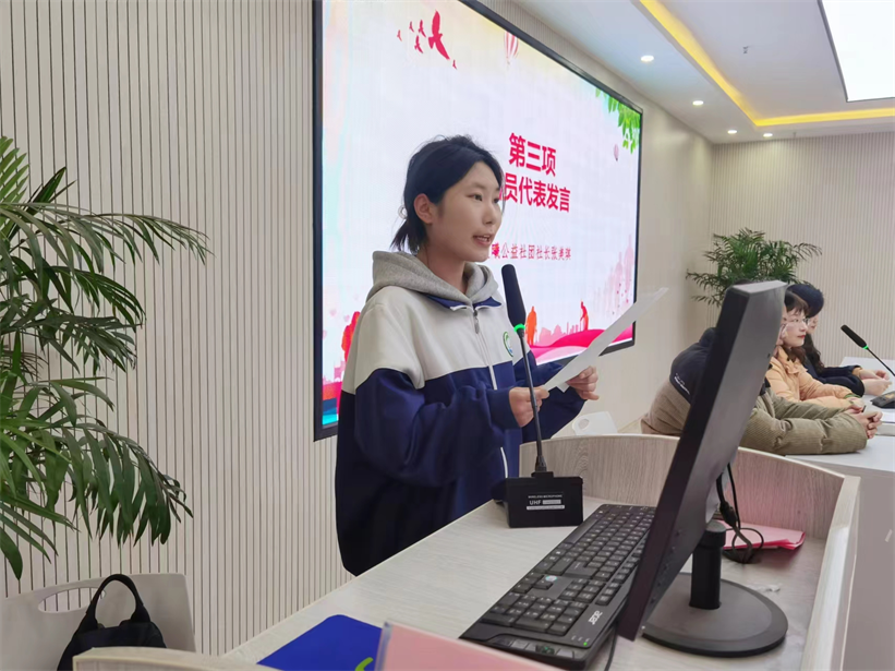 弘扬雷锋精神,让青春在奉献中绽放 ——宿州工业学校开展“3·5”学雷锋主题团日活动(图2)