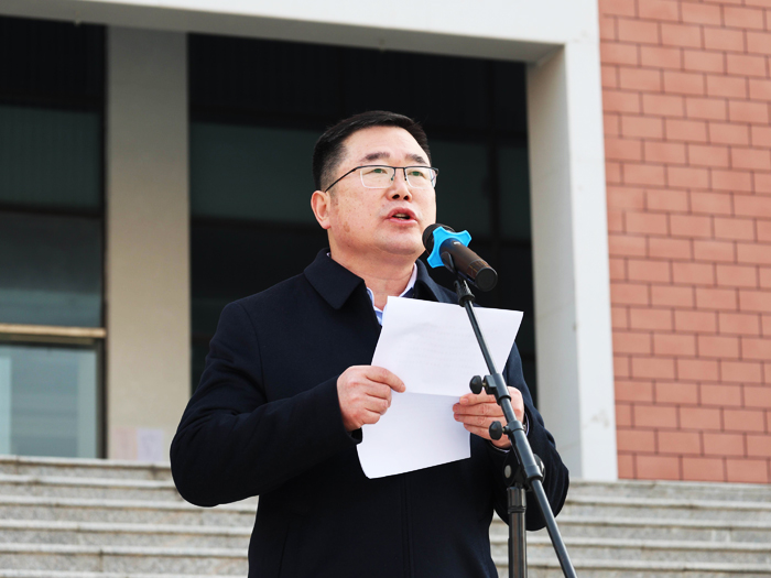 风劲好扬帆,奋进正当时 ——宿州工业学校举行新学期第一次升旗仪式(图2)