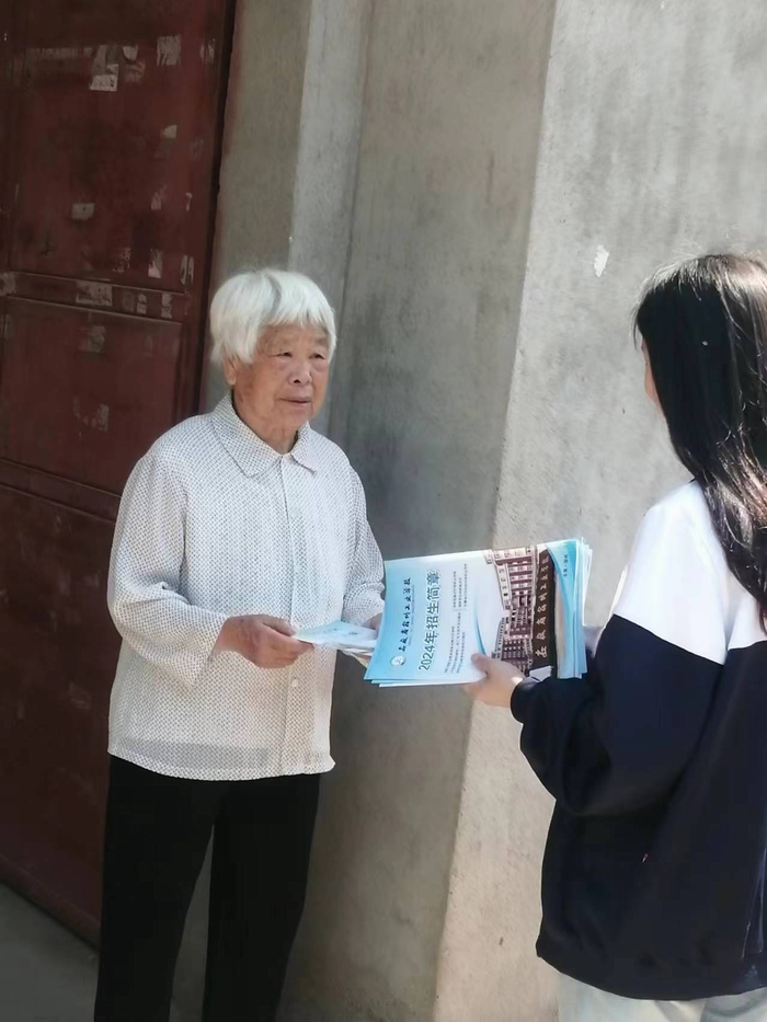 宿州工业学校学生开展“职教进村”(社区)活动(图6)