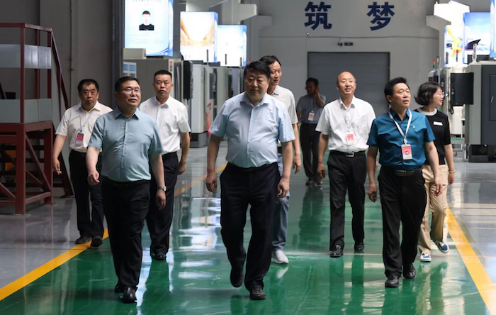 省教育厅一级巡视员解平到宿州工业学校调研指导工作(图2)