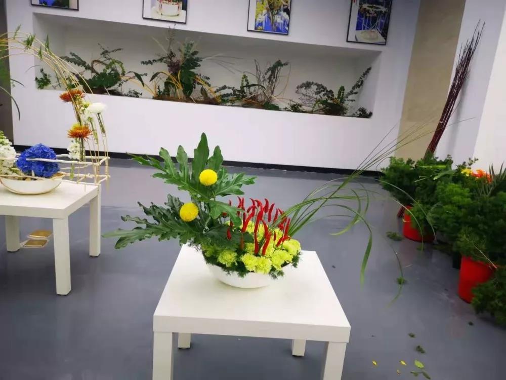 2020年宿州市中职学校技能大赛——宿州工业学校插花艺术赛图片集锦(图9)