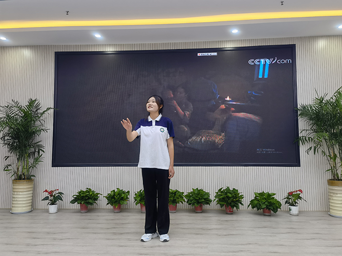 讲述党史故事  感悟信念的力量和担当——宿州工业学校举办迎国庆“讲好党史故事，传承红色基因”讲党史故事比赛(图8)