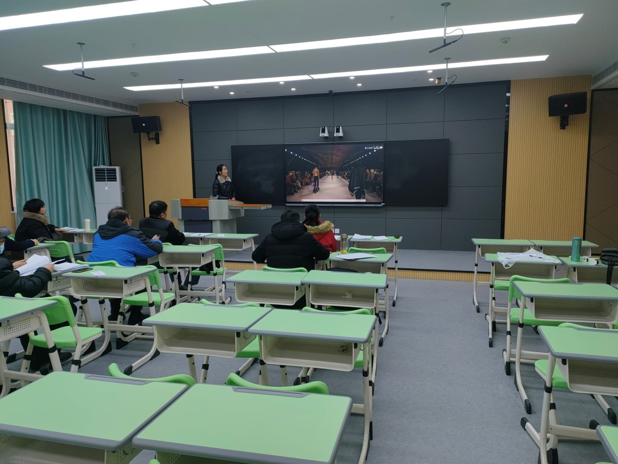 举办信息化课堂教学比赛 提升教师信息化能力(图1)