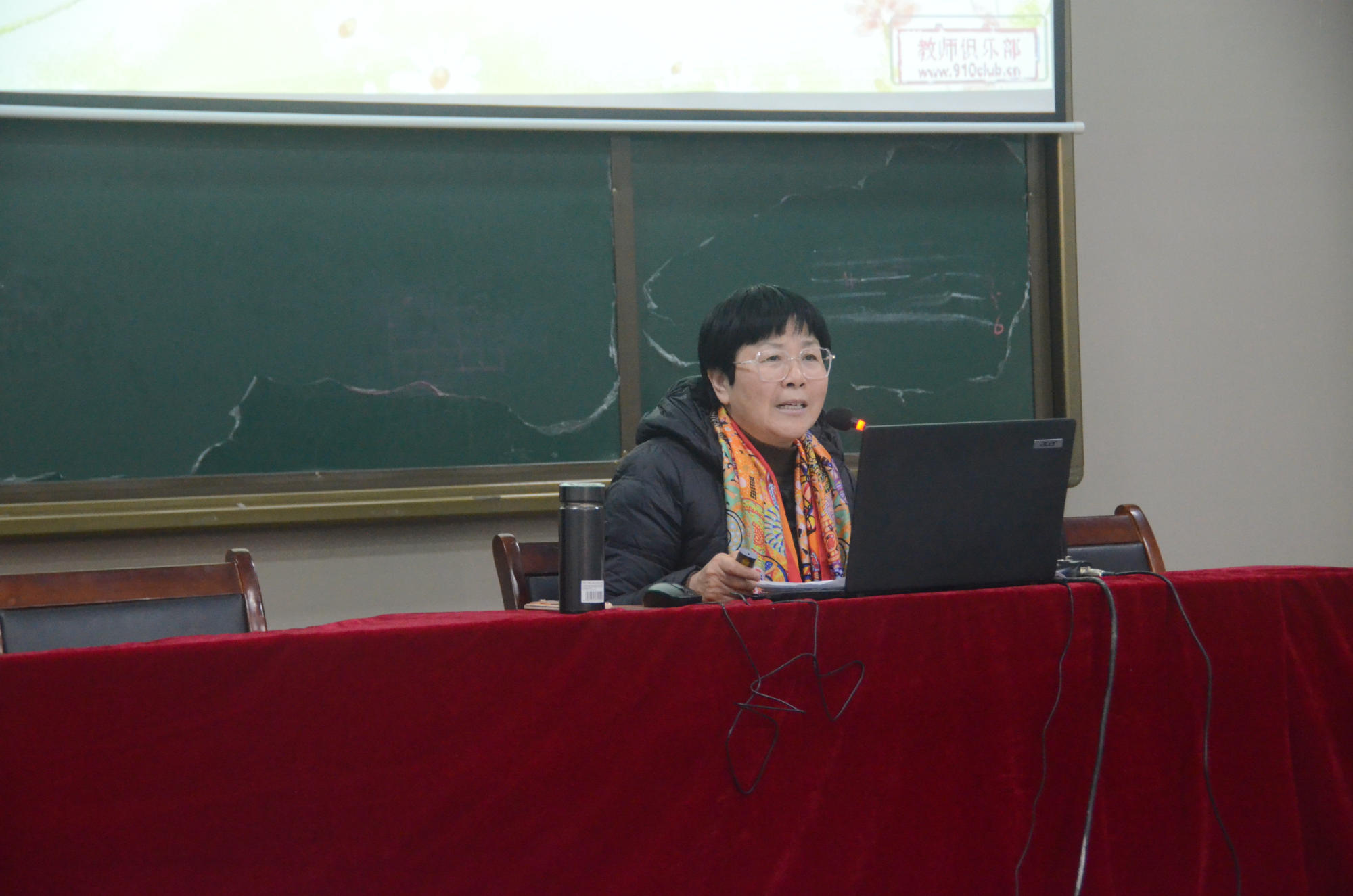 宿州工业学校特邀市委党校夏红莉教授作意识形态工作专题讲座(图2)