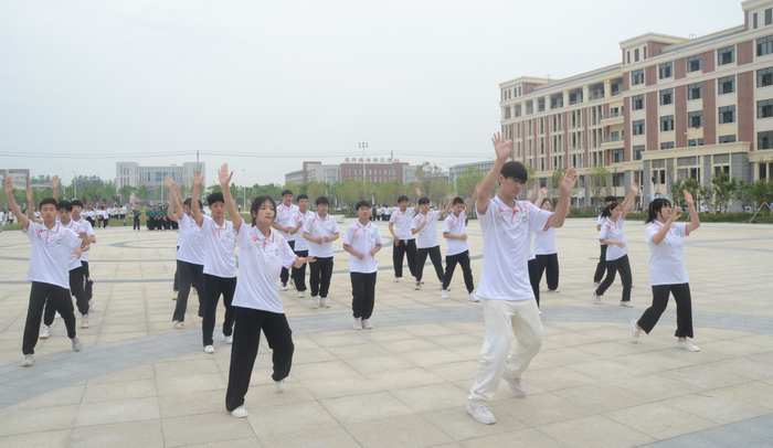 “韵”出活力，“律”动青春 ——宿州工业学校“奔跑吧，少年”主题活动闪亮开演(图6)