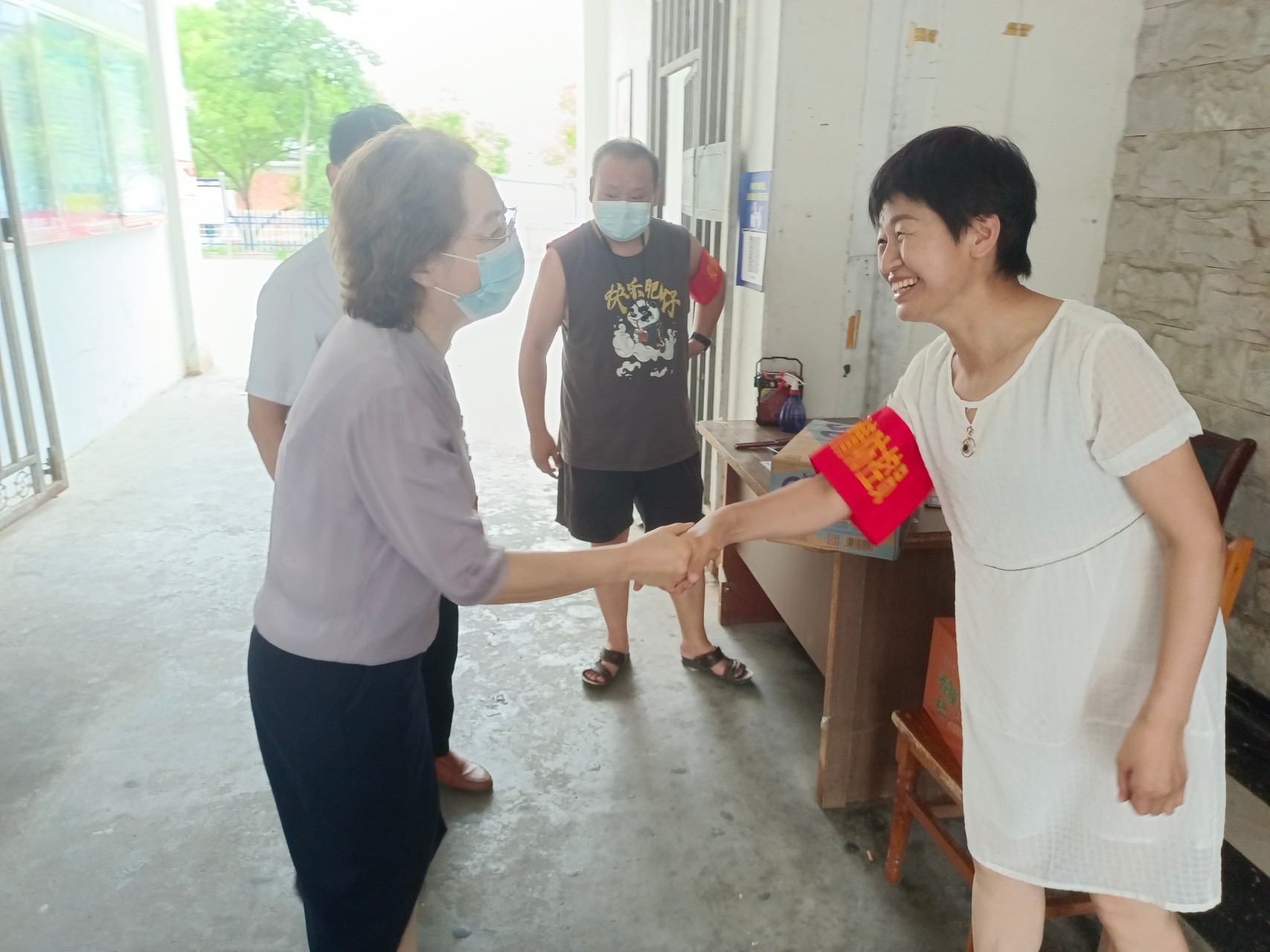 “疫”线慰问情暖人心 凝心聚力共抗疫情(图1)