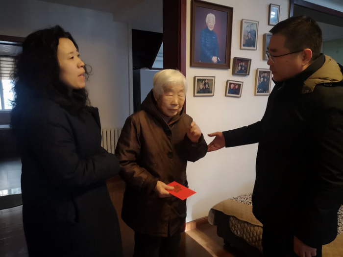 宿州工业学校春节前夕开展走访慰问活动(图5)