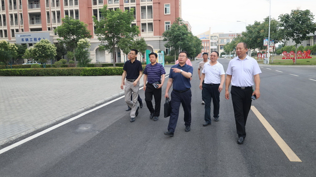 安徽省中华职业教育社领导来宿州工业学校调研工作(图2)
