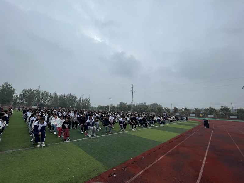 安徽省宿州工业学校举行反诈宣传进校园活动(图1)