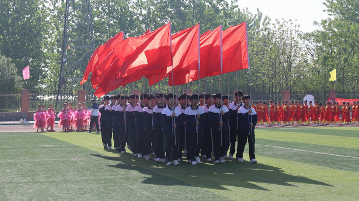 安徽省宿州工业学校举行第十届田径运动会(图3)