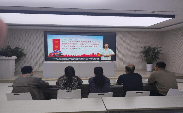 校园防灾减灾,我们携手同行——宿州工业学校开展“5·12”防灾减灾短视频大赛(图2)