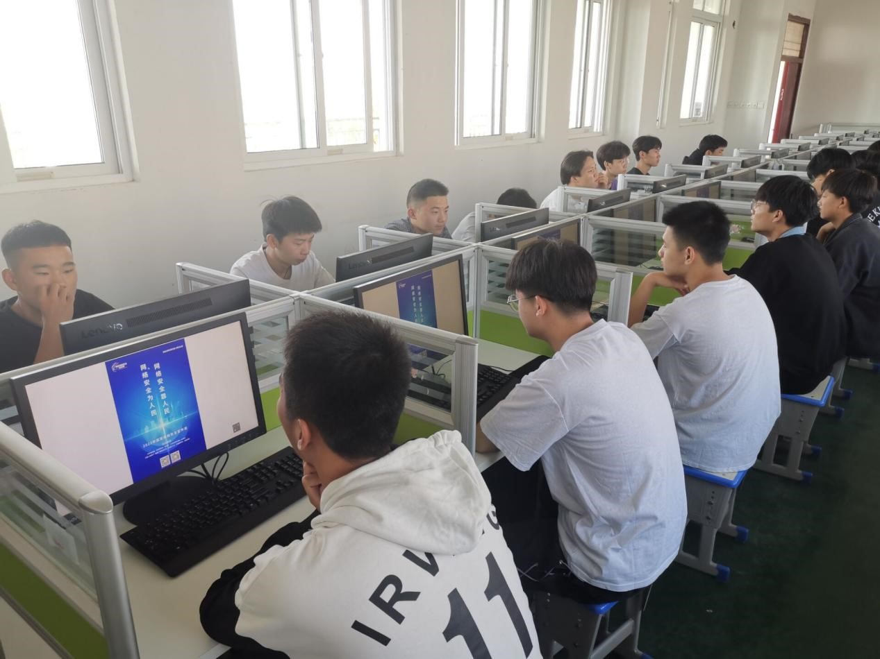 2022年宿州工业学校网络安全宣传周活动启动(图1)