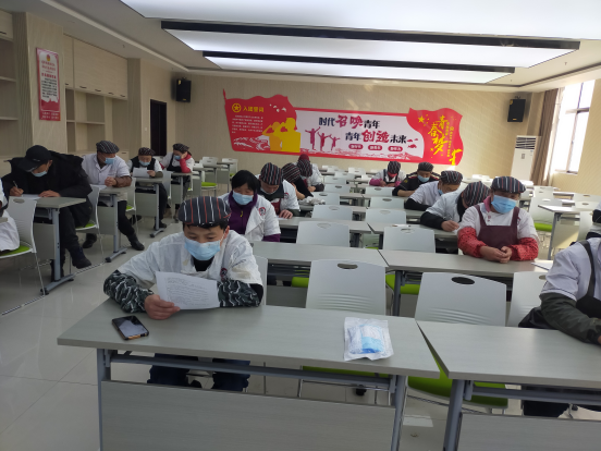 宿州工业学校举办食品安全知识培训会(图3)