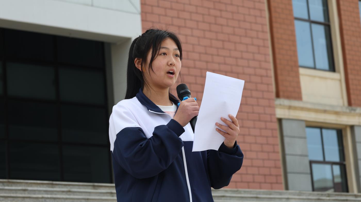 20240429国旗下讲话： 劳动最光荣(图2)