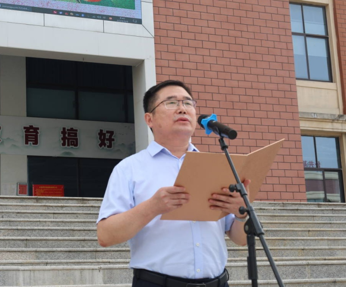 逐梦新学期，一起向未来——宿州工业学校举行新学期第一次升旗仪式(图2)