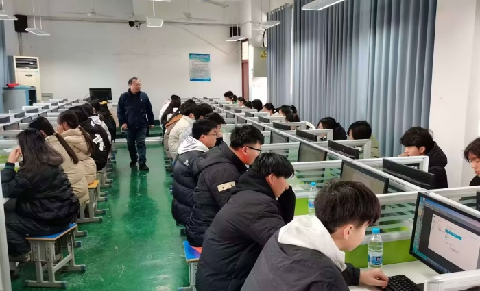 宿州工业学校技能大赛圆满落幕,千名学子展风采(图1)