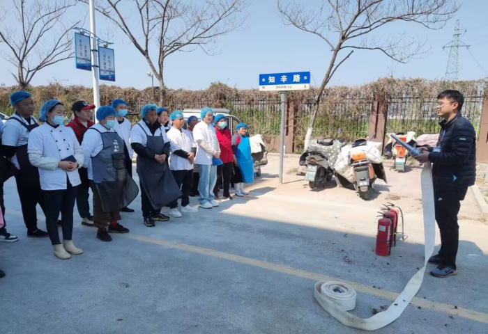 筑牢安全防线 守护舌尖安全(图1)