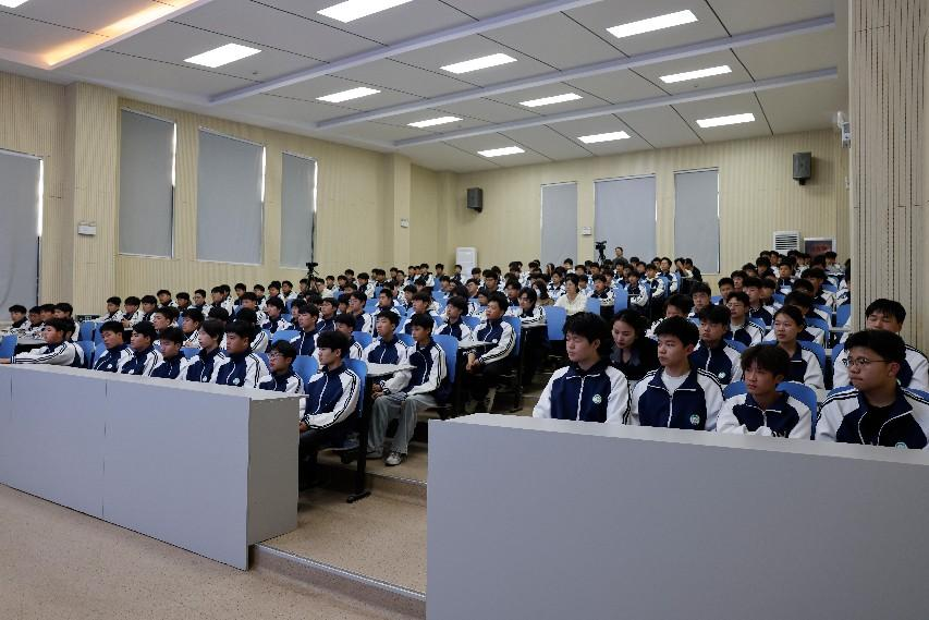 弘扬劳模精神 传递榜样力量  (图3)