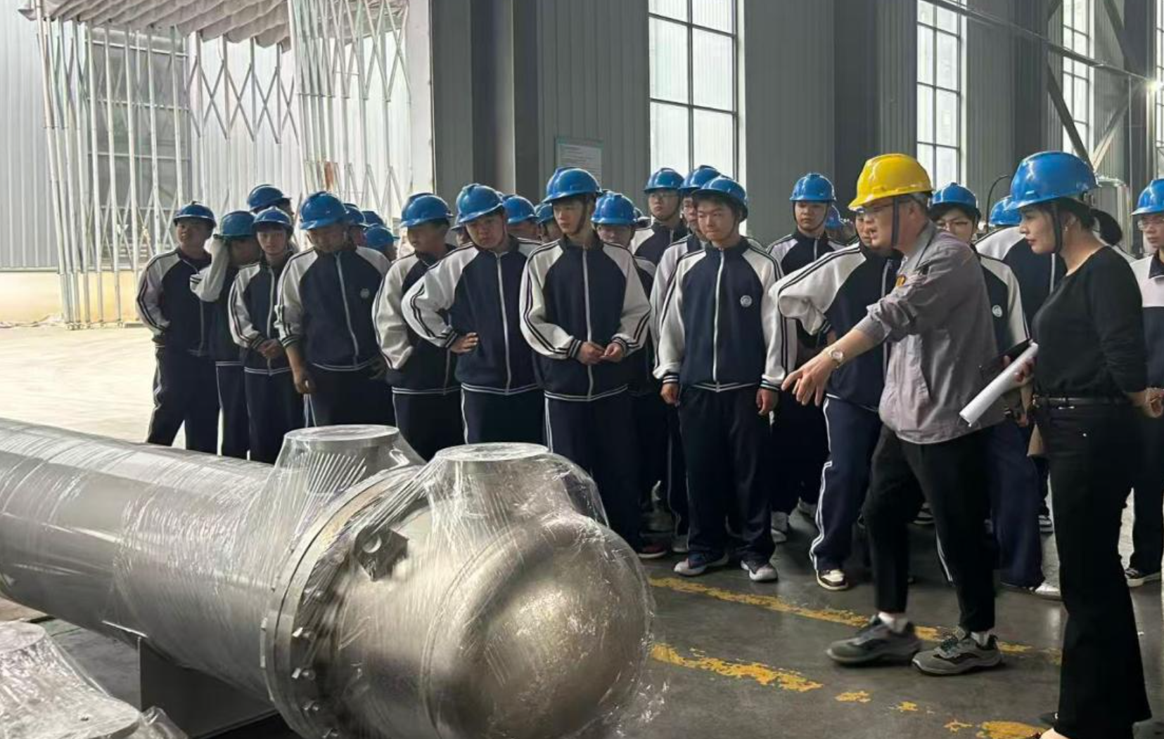 宿州工业学校走进企业:产教融合点亮职教之光(图2)