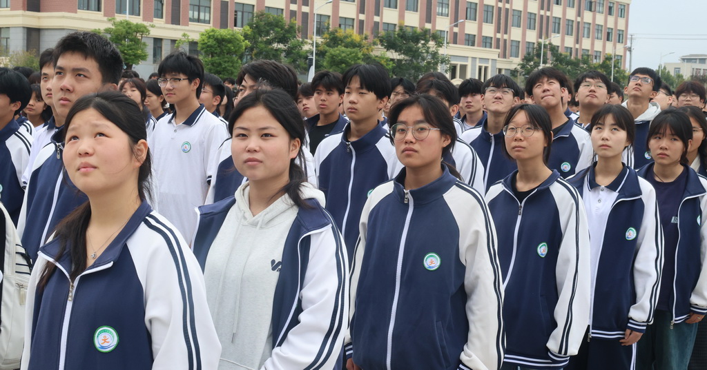 逐梦新起点，扬帆正当时       —— 宿州工业学校举行新学期第一次升旗仪式(图4)