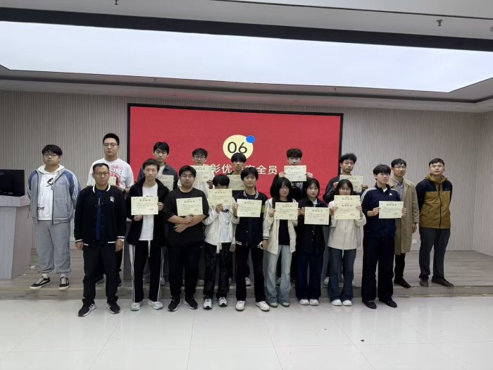 筑牢安全防线 共建平安校园 --宿州工业学校召开班级安全委员工作会议(图2)