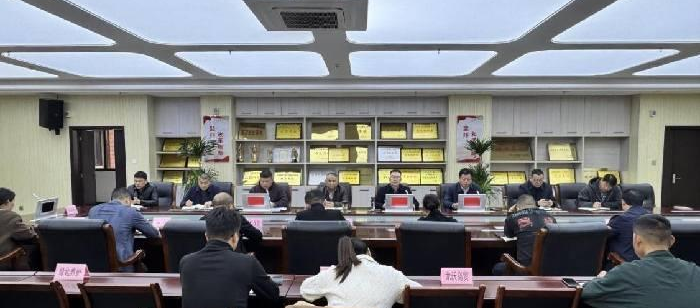 宿州工业学校召开校园安全暨社会化服务单位负责人月调度会议(图2)