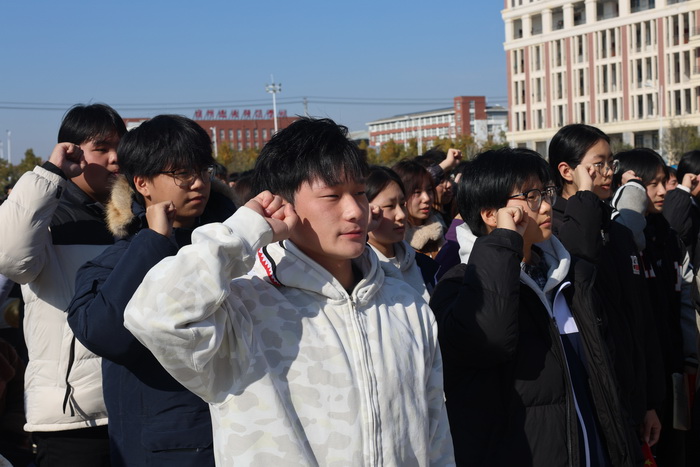 十八而志承大任 青春逐梦谱华章——宿州工业学校举行18岁成人礼(图11)