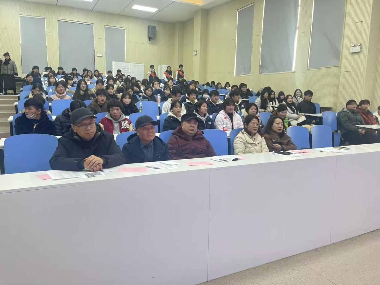 唱响校园，“音”你闪耀 ——宿州工业学校举行庆元旦迎新年第二届校园歌手大赛(图1)